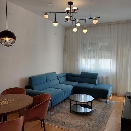 Kej Danube Lux Free Garage Apartment Нови Сад Екстериор снимка