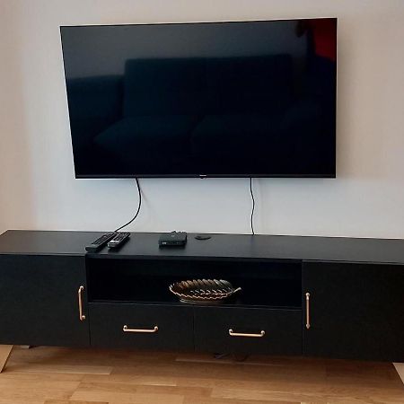 Kej Danube Lux Free Garage Apartment Нови Сад Екстериор снимка