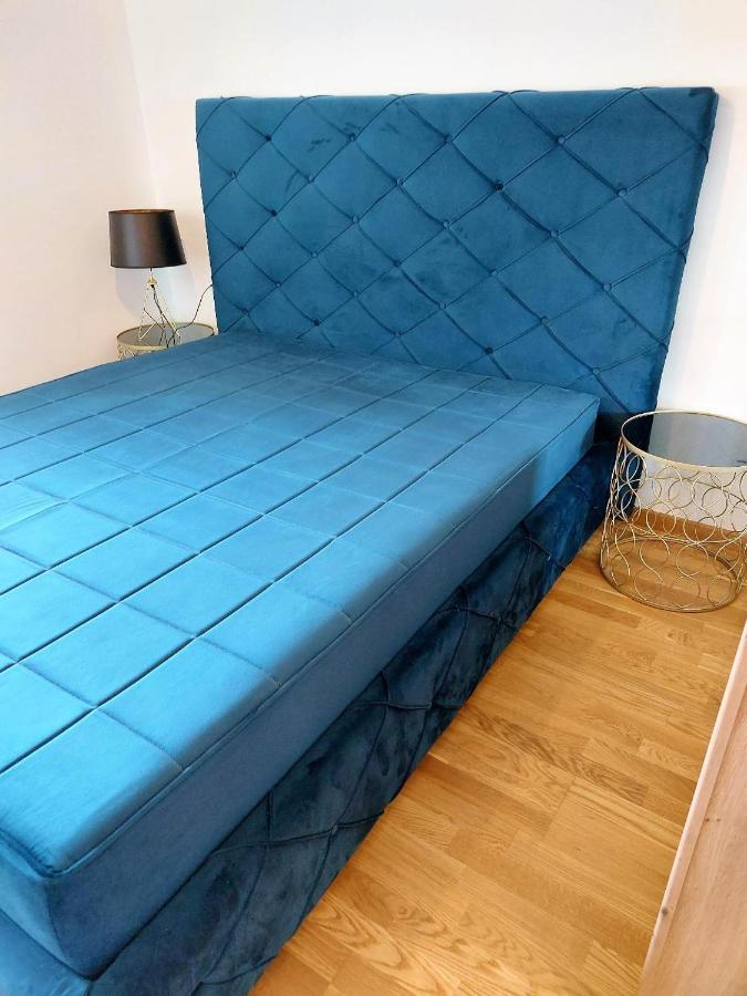 Kej Danube Lux Free Garage Apartment Нови Сад Екстериор снимка